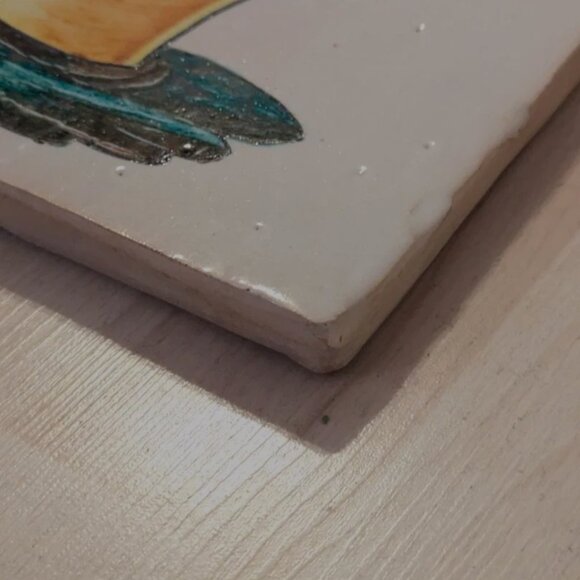 Vintage Kitchen Clay Tile Hand Painted with a Golden Amphora Vase Grazed 8.2" - Picture 7 of 8